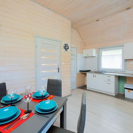 Domki Malibu Rusinowo  Extérieur photo